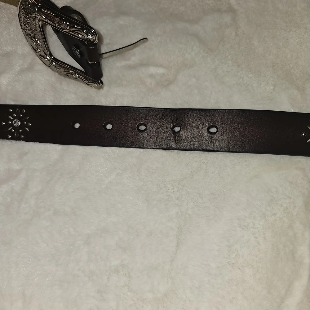 Ariat Kids Brown Belt with Silver Buckle Has Silver Horse And Star Embellishment